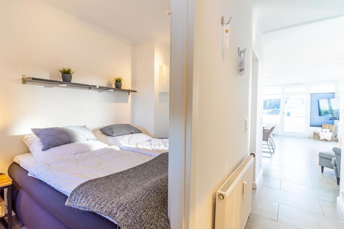 Scharbeutz 2- Zimmer- Luxus Apartment Mit Eigener Sauna Bagian luar foto