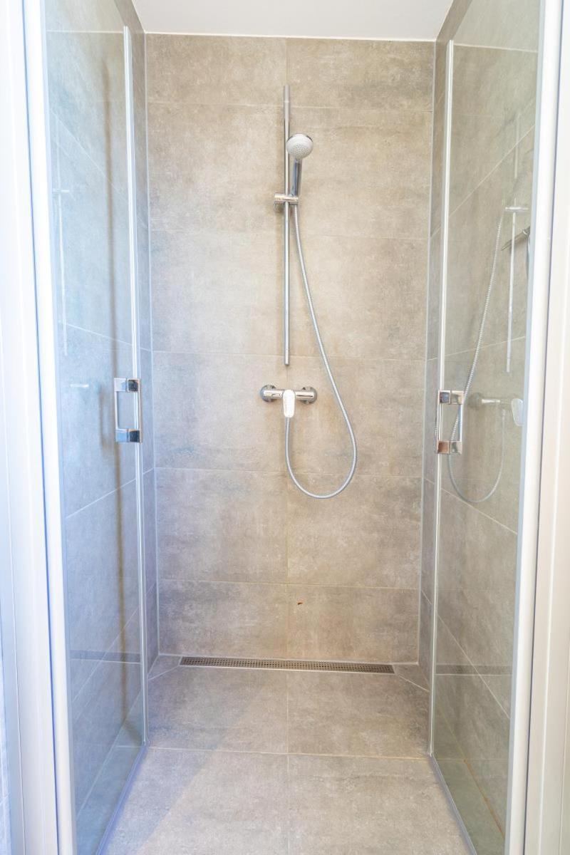 Scharbeutz 2- Zimmer- Luxus Apartment Mit Eigener Sauna Bagian luar foto