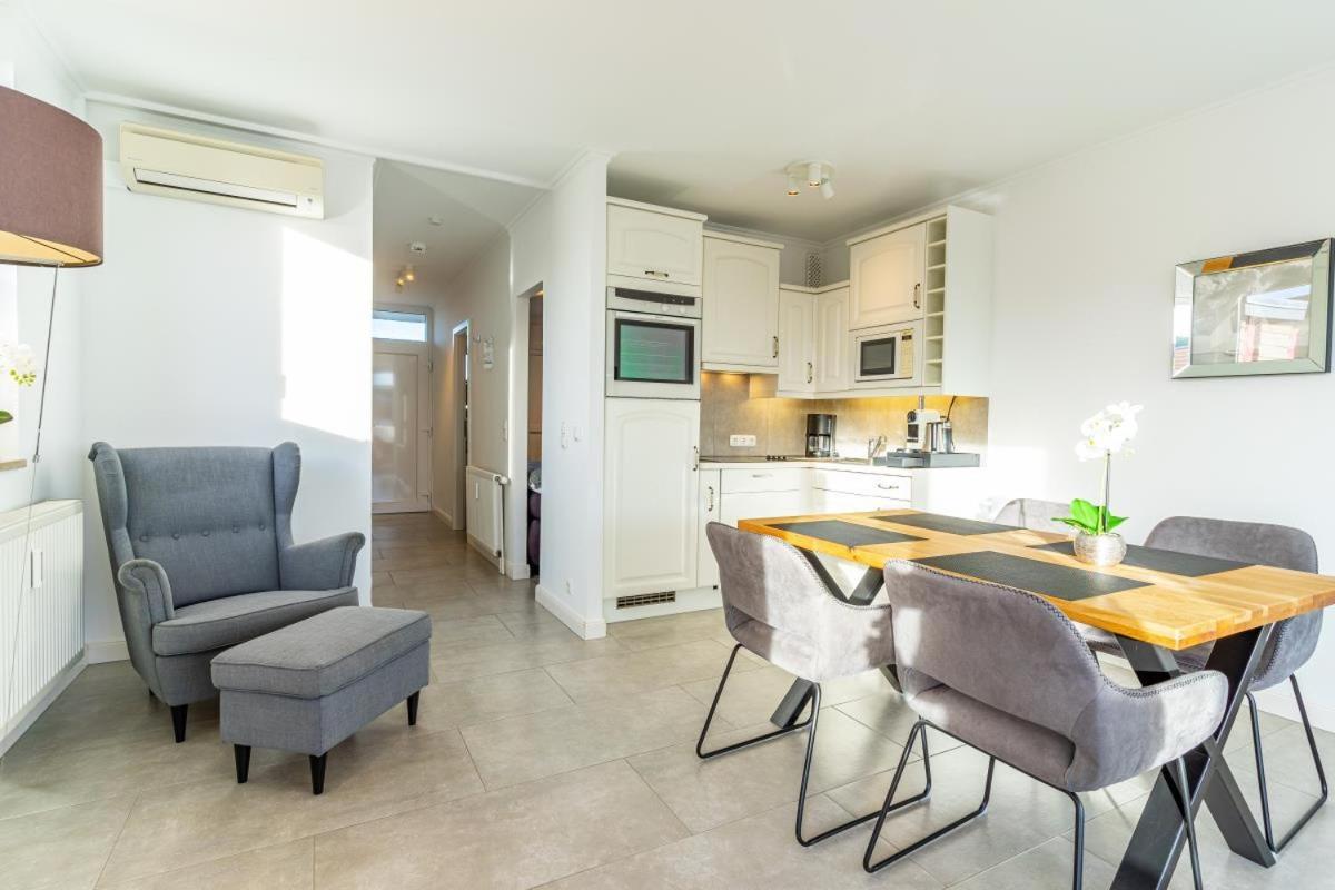 Scharbeutz 2- Zimmer- Luxus Apartment Mit Eigener Sauna Bagian luar foto